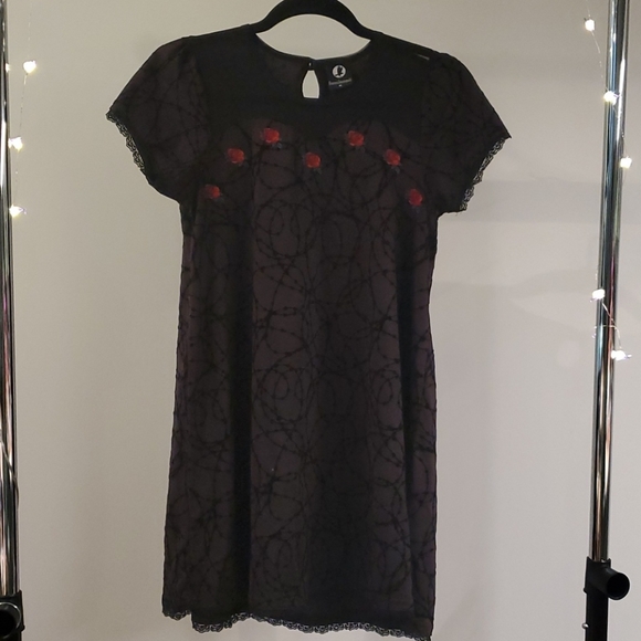 Fearless Illustration Black rose and thorns dress - Picture 2 of 8
